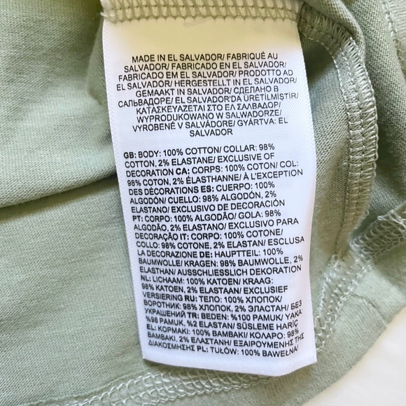 The North Face Men’s Heritage Patch Pocket Short Sleeve Tee - Picture 3 of 5